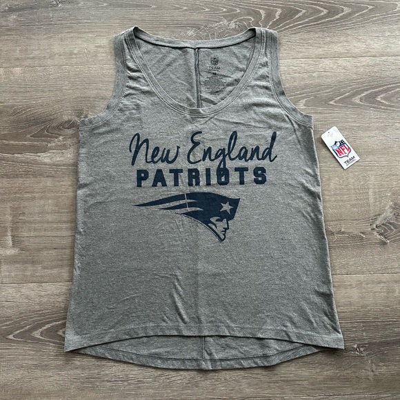 NFL New England Patriots Women's Tank Top Size M New with Tags - Picture 1 of 4